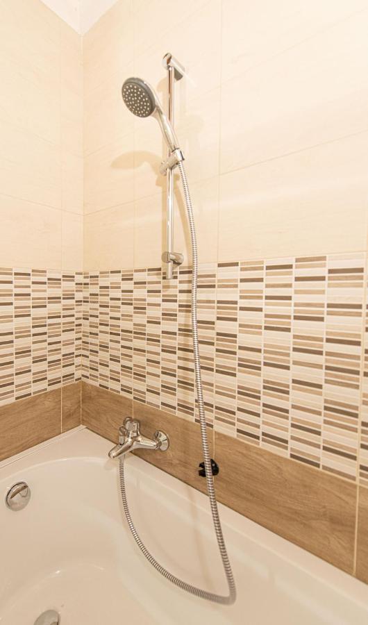 Ca' Leoncino - Venice Canal Front Apartment 外观 照片