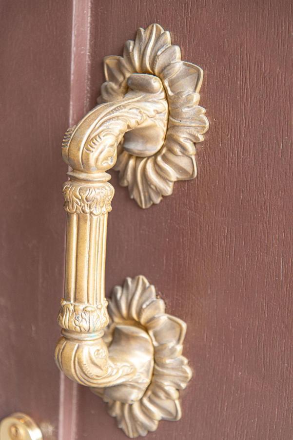 Ca' Leoncino - Venice Canal Front Apartment 外观 照片