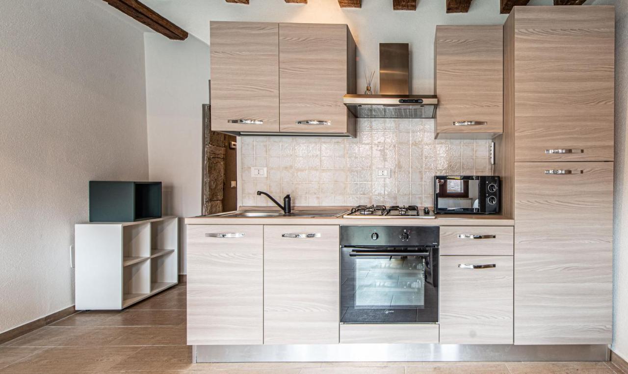 Ca' Leoncino - Venice Canal Front Apartment 外观 照片