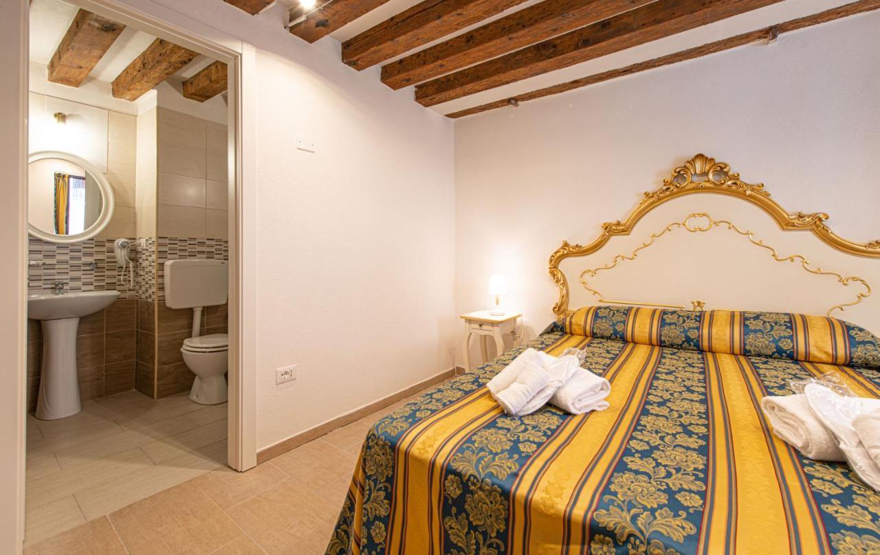 Ca' Leoncino - Venice Canal Front Apartment 外观 照片